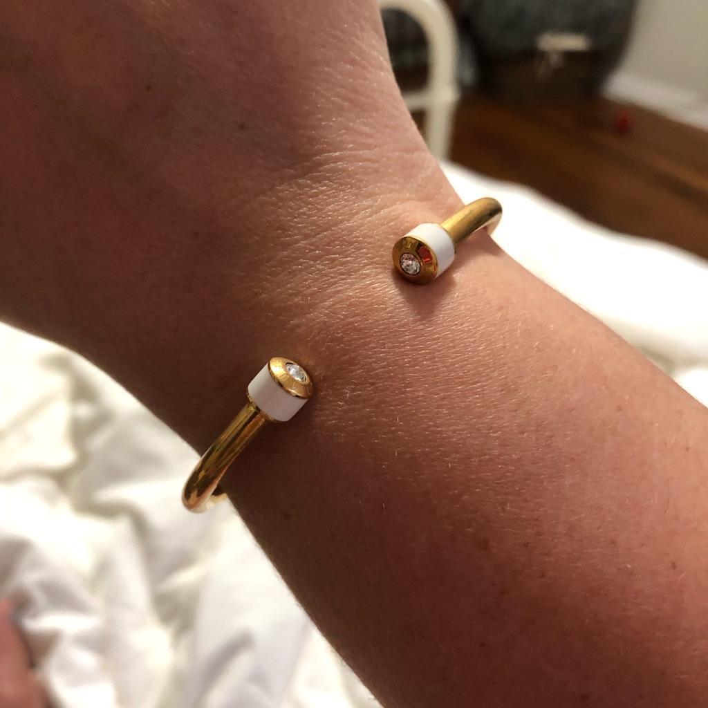 Henri Bendel Bracelet 35$
